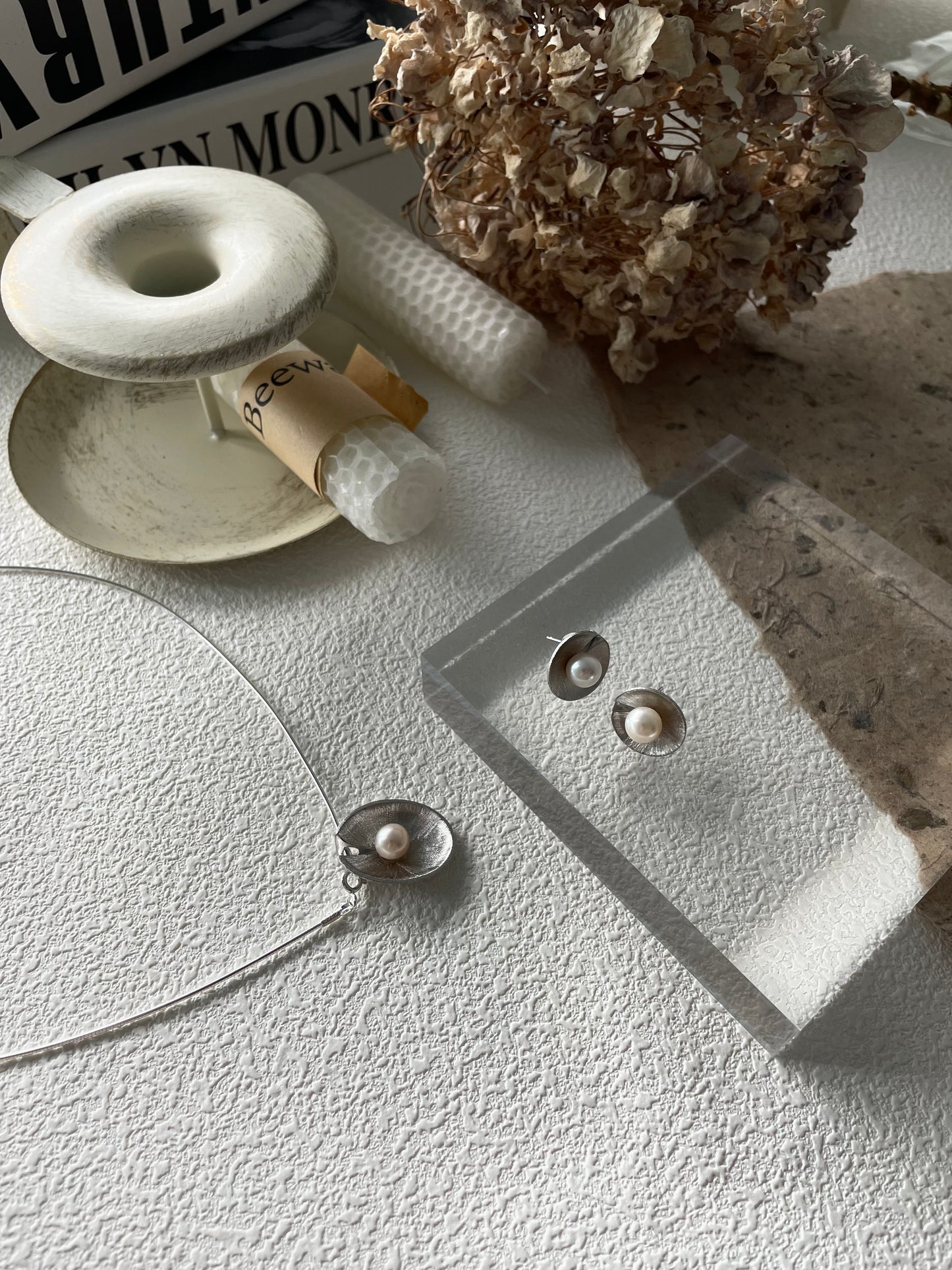 SHELL Pearl Necklace