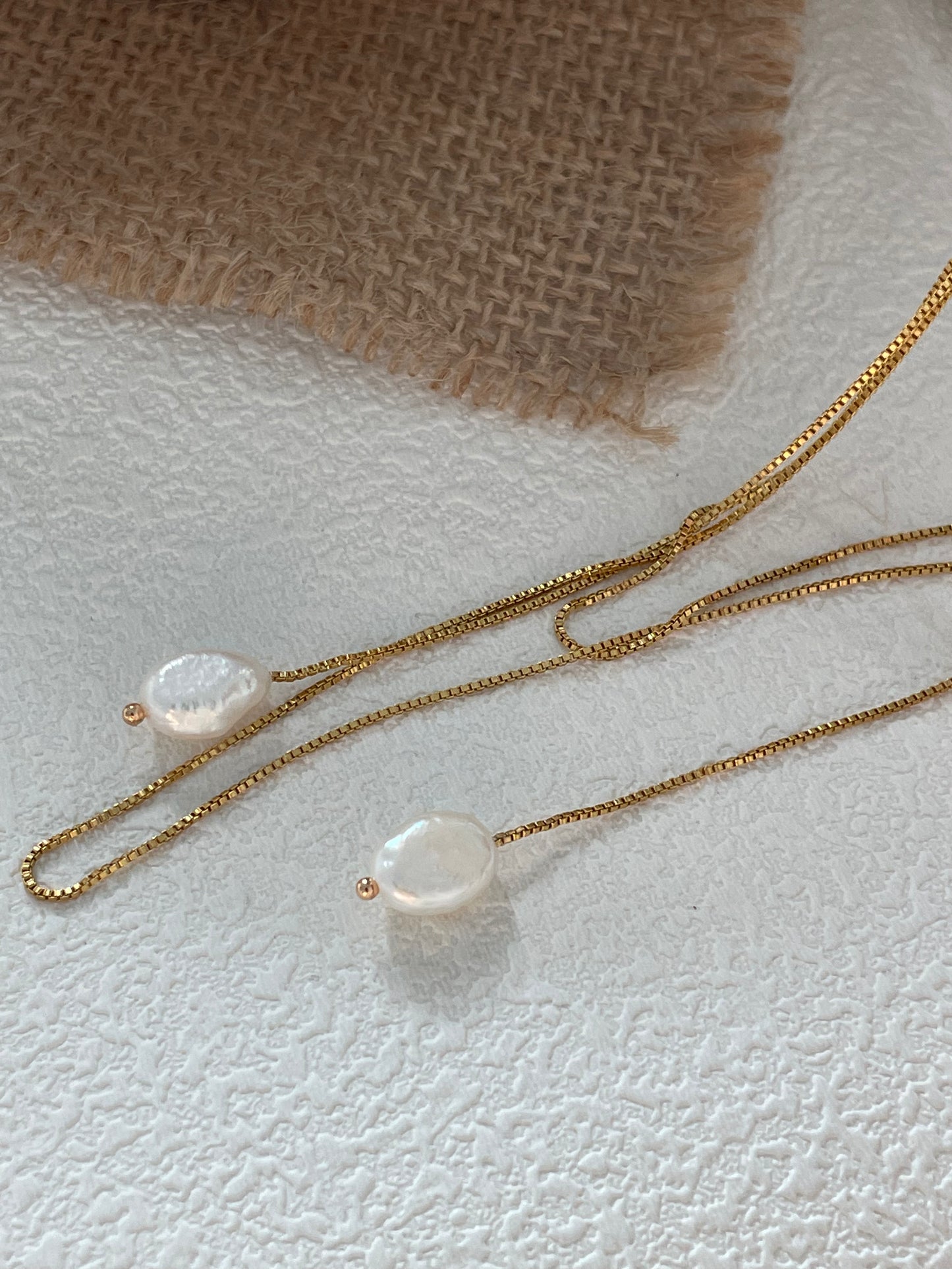 FLUID Pearl Necklace